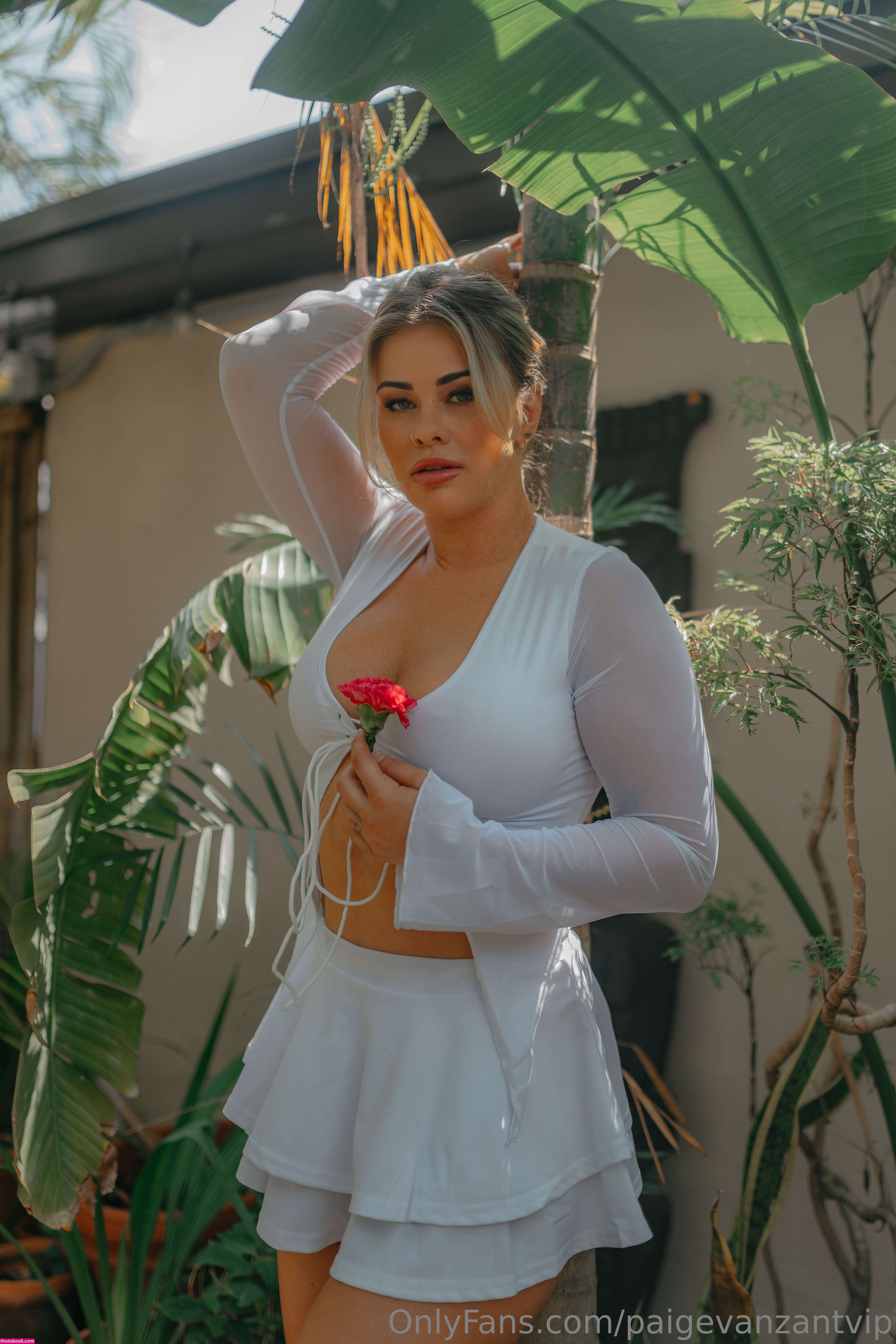 Paige Vanzant Photo #704