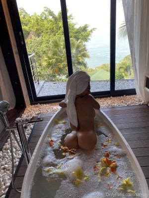 Kinsey Wolanski Photo #102