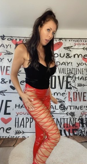 Reagan Foxx Photo #22