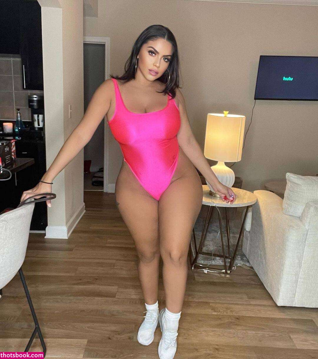 Therealrebeccaj Photo #28