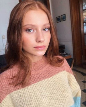 Victoria Biocca Photo #9