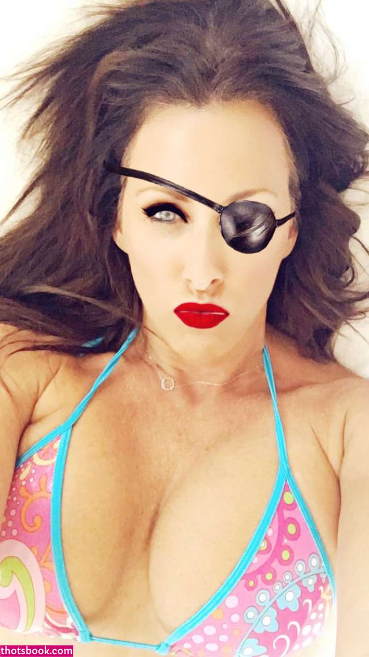 Nicole Vaunt Photo #63