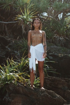 Maddie Neville Photo #44