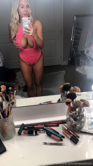 Olivia Austin Photo #126