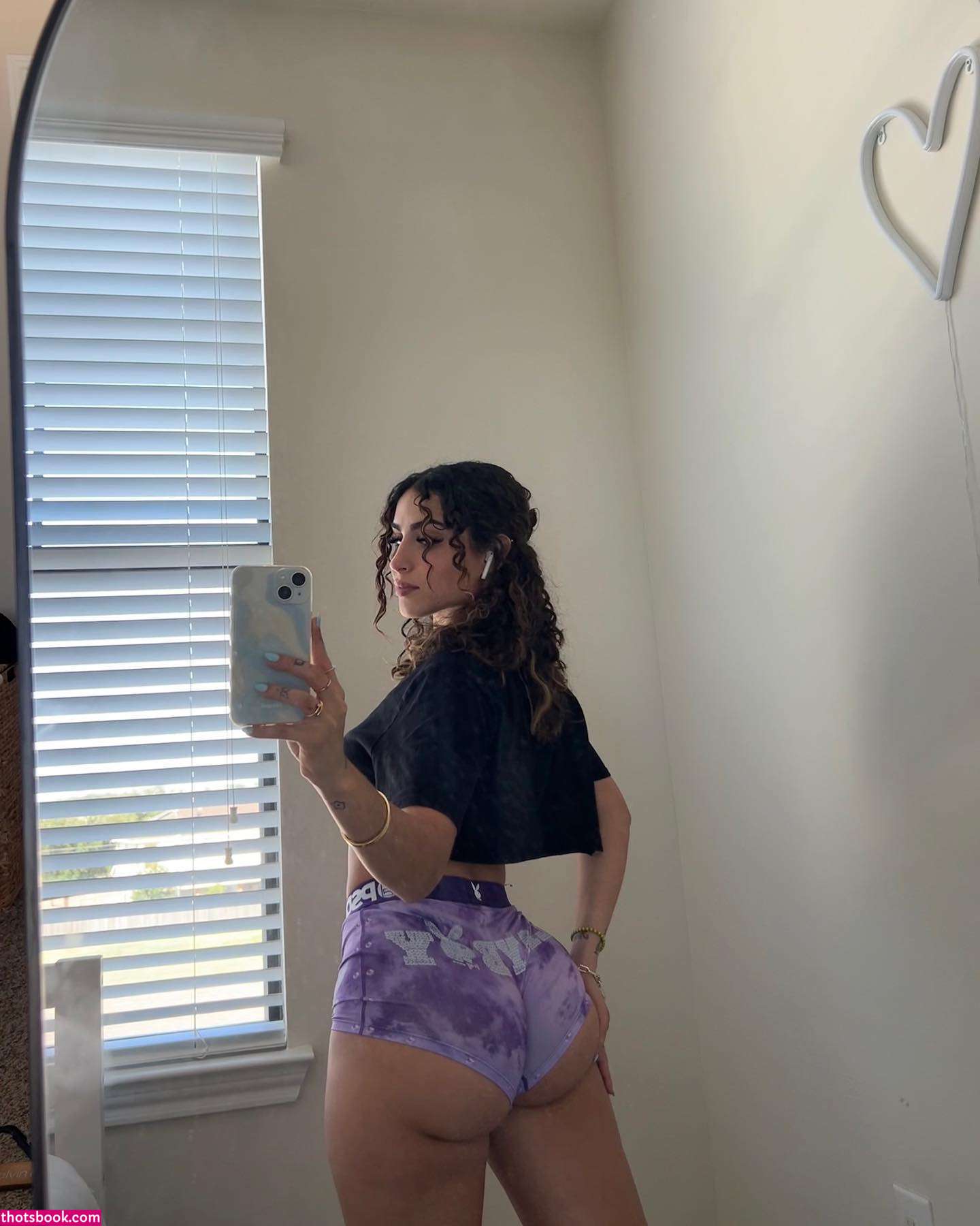 Angela Alvarez Photo #128