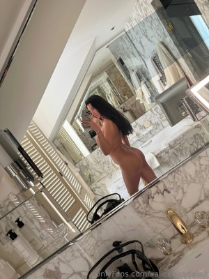 Alice Goodwin Photo #426