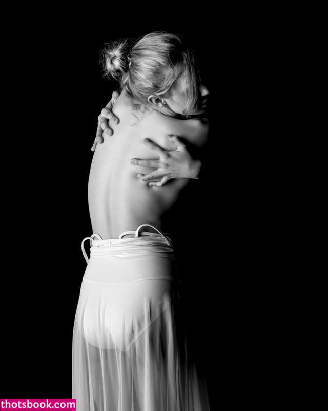 Kayla Coyote Photo #71