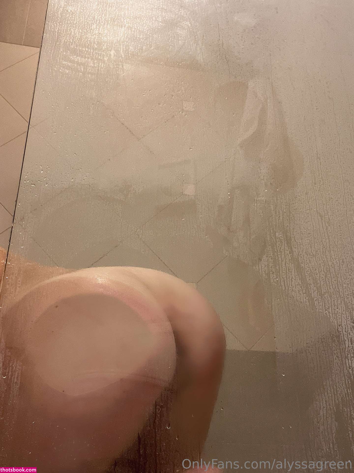 Alyssa Green Photo #255