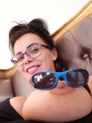 Emma Glover Photo #410