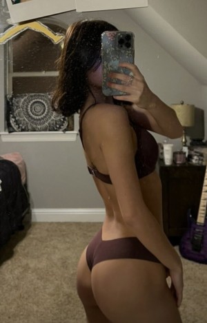 Kinsley Wyatt Photo #82