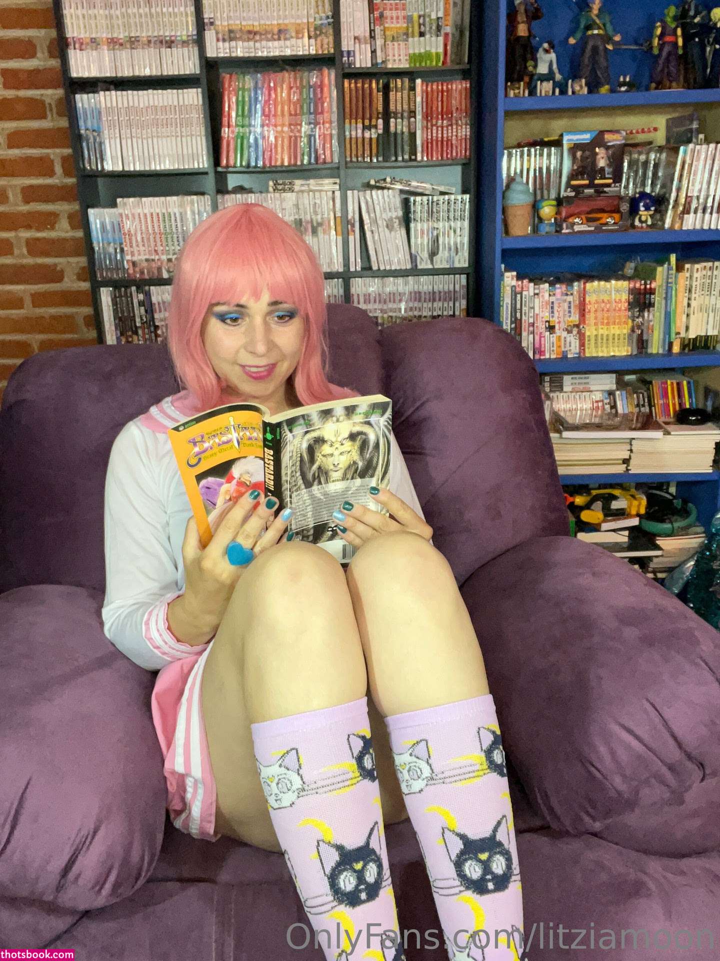 Litzia Moon Photo #55