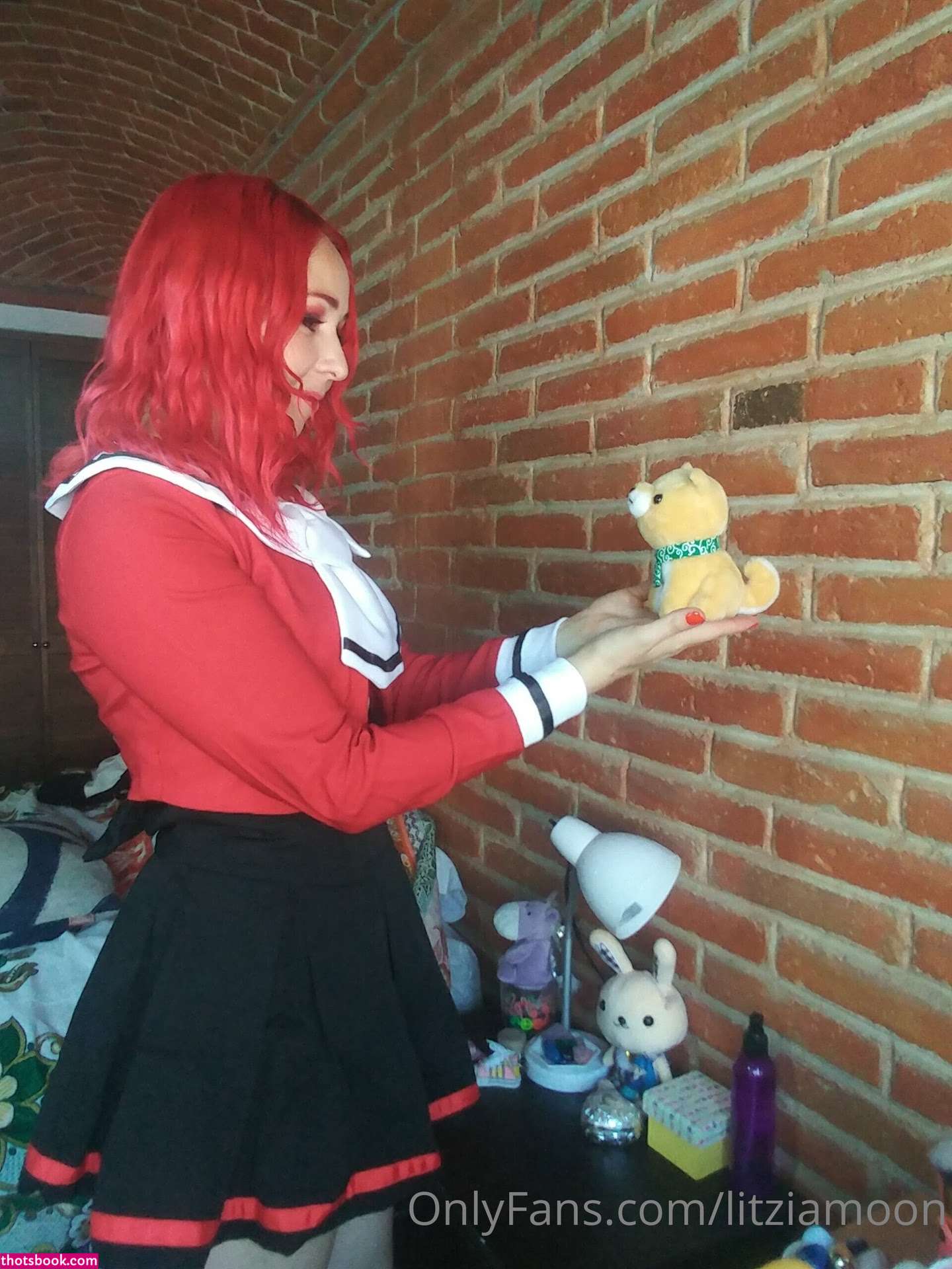 Litzia Moon Photo #77