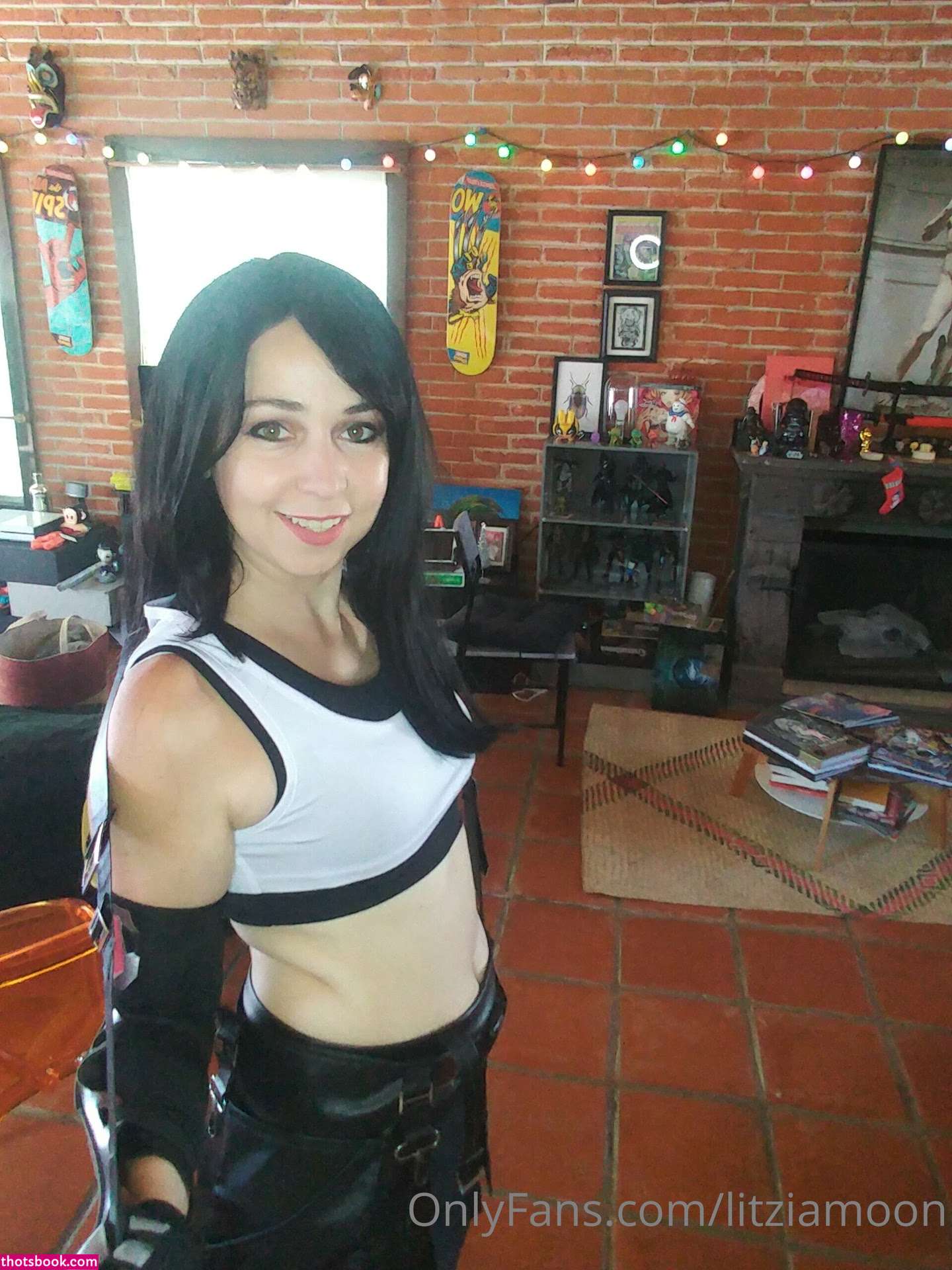 Litzia Moon Photo #110