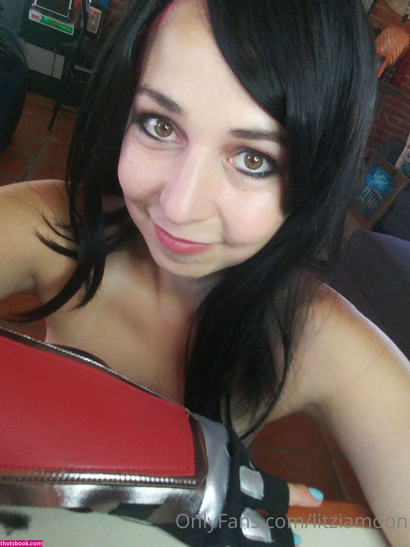 Litzia Moon Photo #132