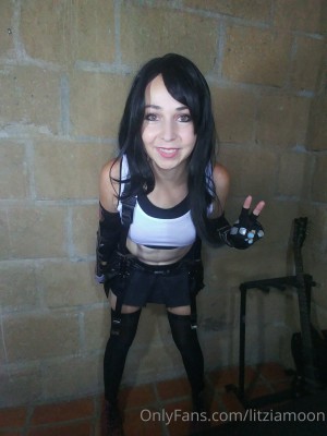 Litzia Moon Photo #111