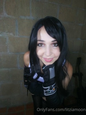 Litzia Moon Photo #124