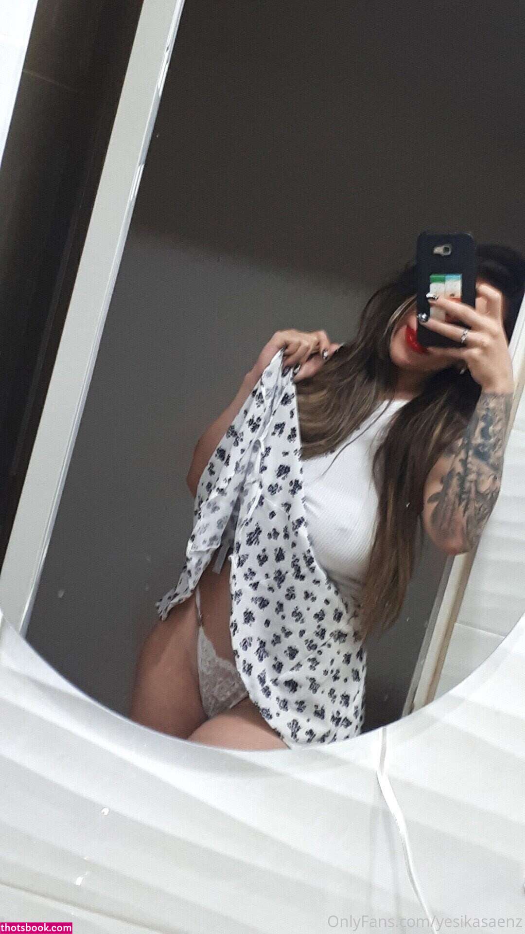 Yesikasaenz Photo #64