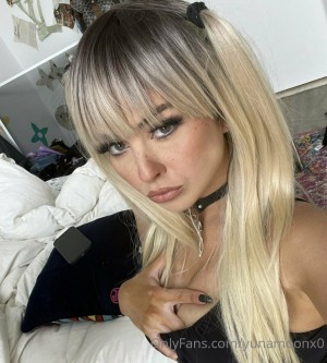 yunamoonx0 Photo #7