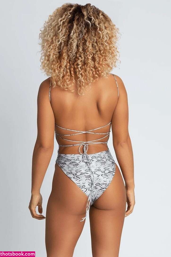 Jena Frumes Photo #28