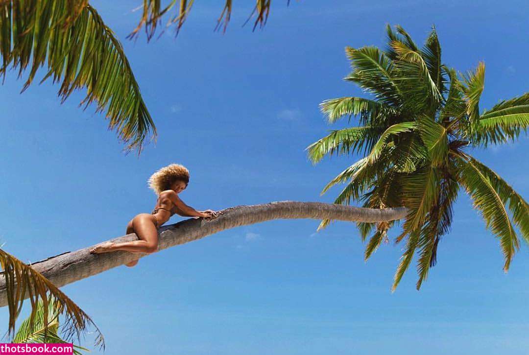 Jena Frumes Photo #327