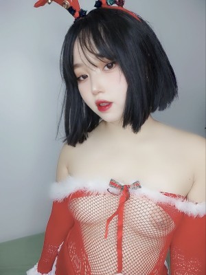 Mizaki Levi Photo #30