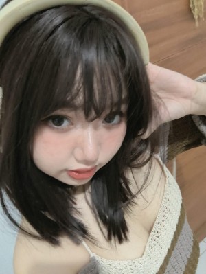 Mizaki Levi Photo #49