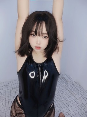 Mizaki Levi Photo #78