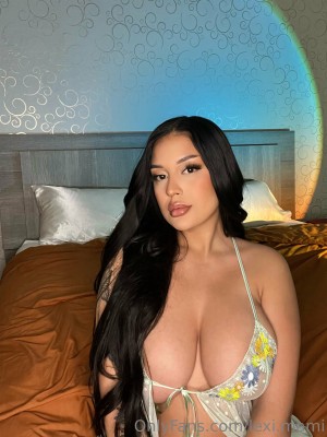 Adianababyxo Photo #37