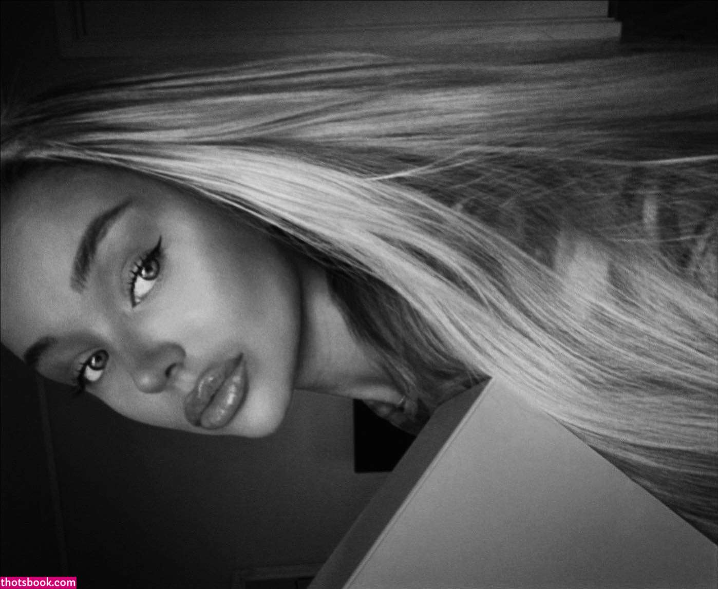 Lisa Pedersen Photo #23