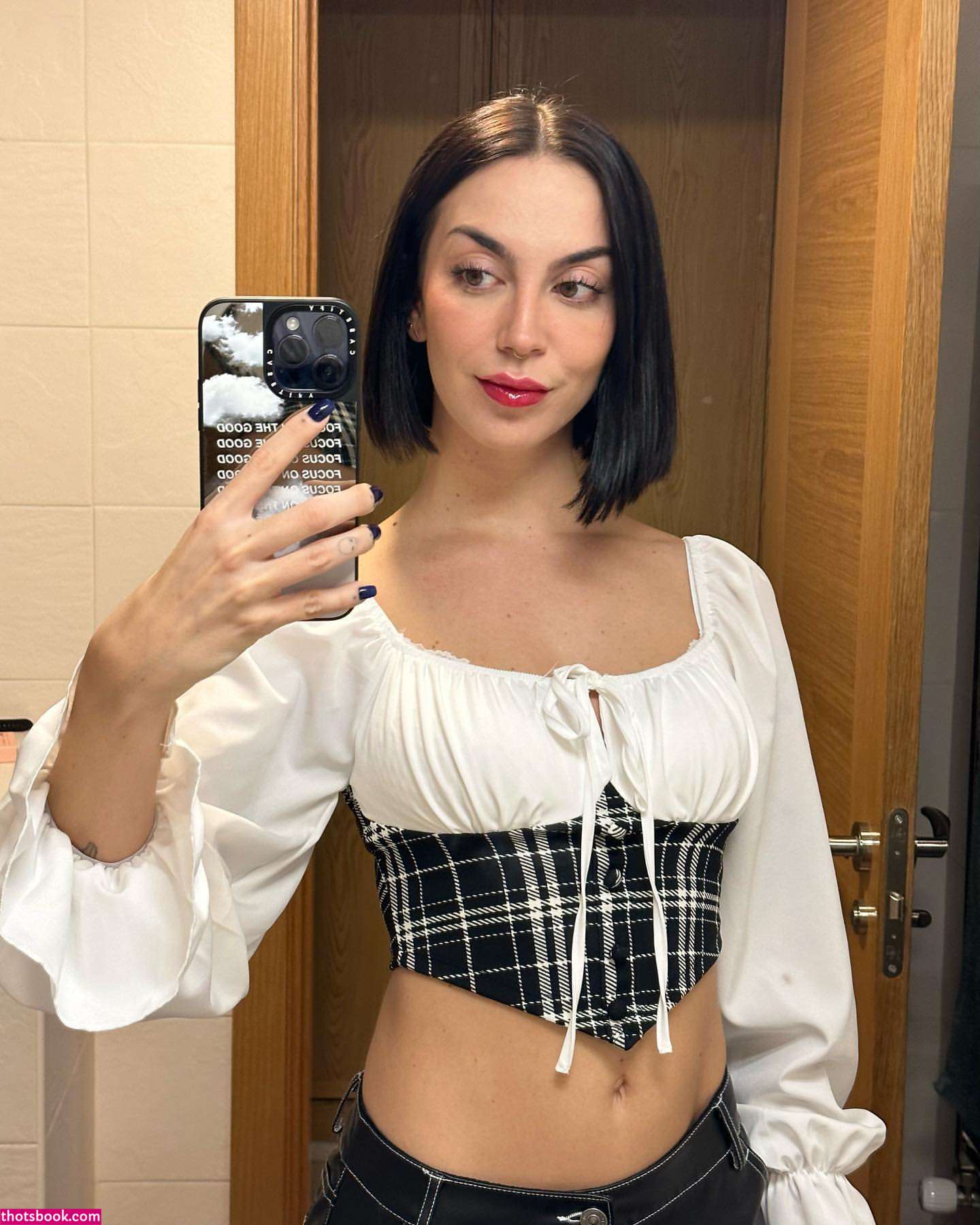 Maria Valero Photo #26