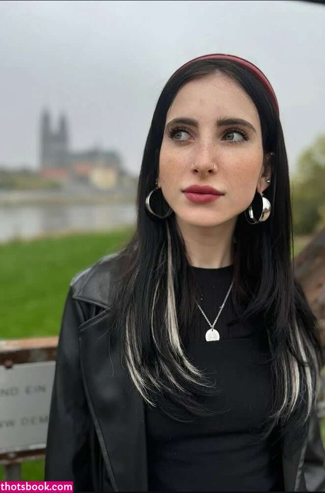 aileenaddams Photo #2