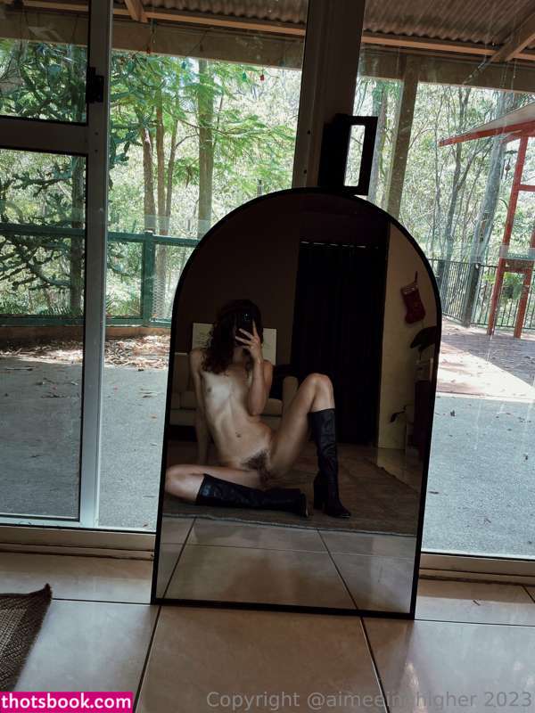 Aimeeinghigher Photo #6