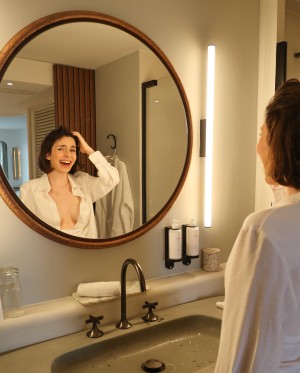 Clararunaway Photo #8