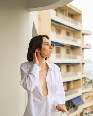 Clararunaway Photo #10