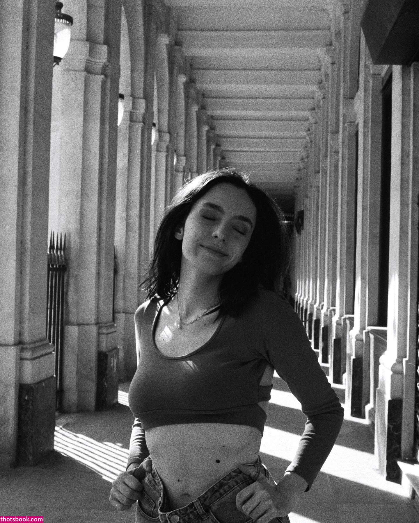 Clararunaway Photo #17