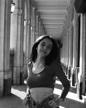 Clararunaway Photo #17