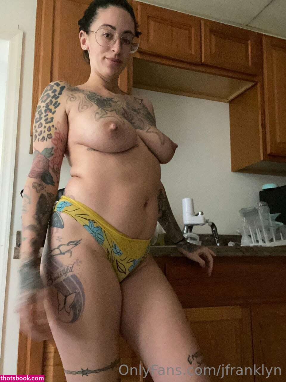 Julie Walter Photo #4