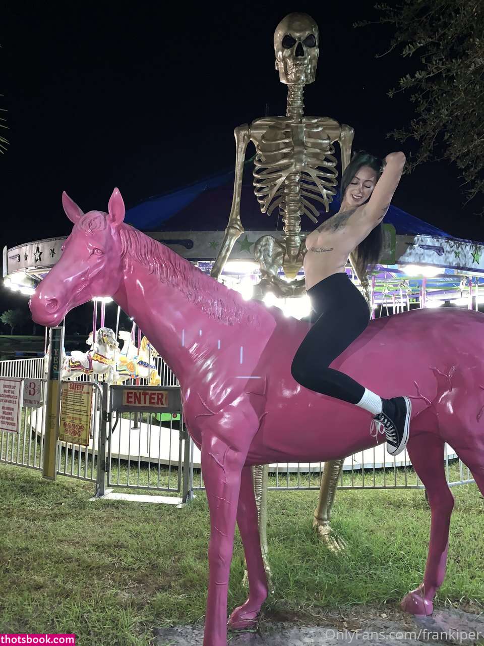 Julie Walter Photo #8