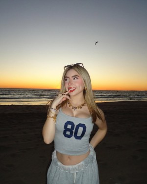 Karen Torres Photo #16