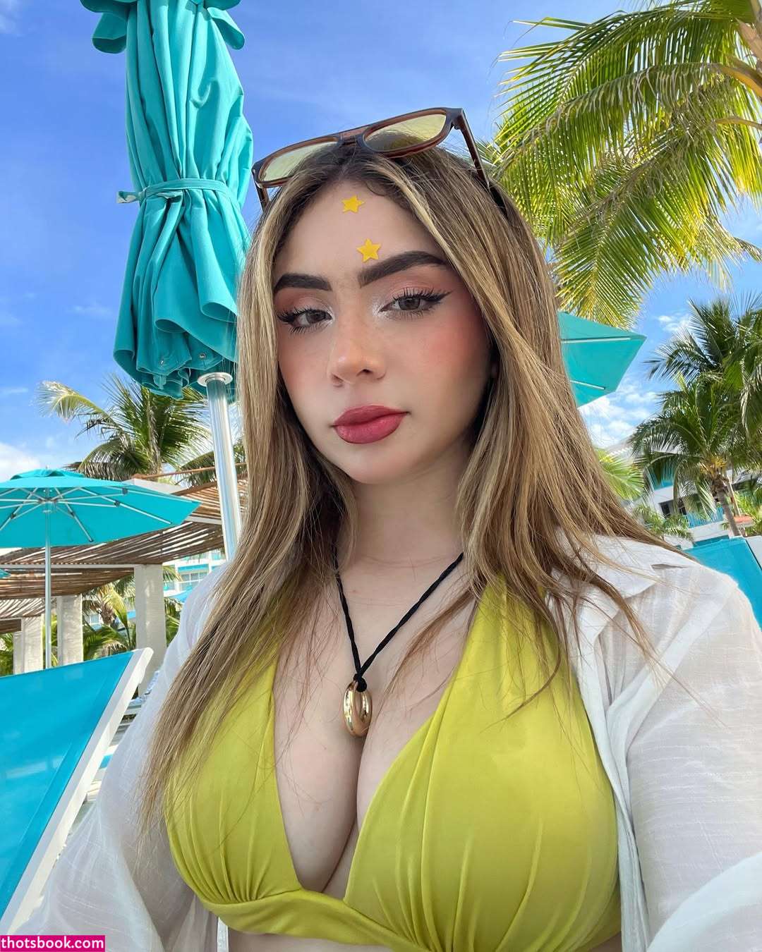 Karen Torres Photo #18