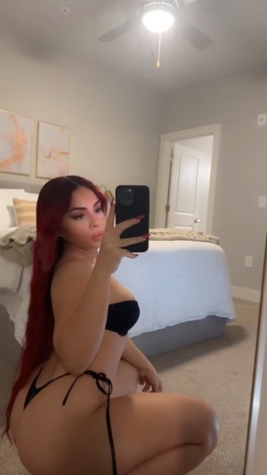 realkarladamaris Photo #6