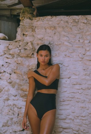 Aisha Katherina Photo #9