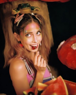 Alexandraqnin Photo #7