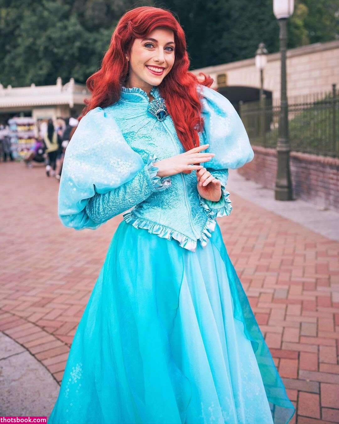 Alexandraqnin Photo #35