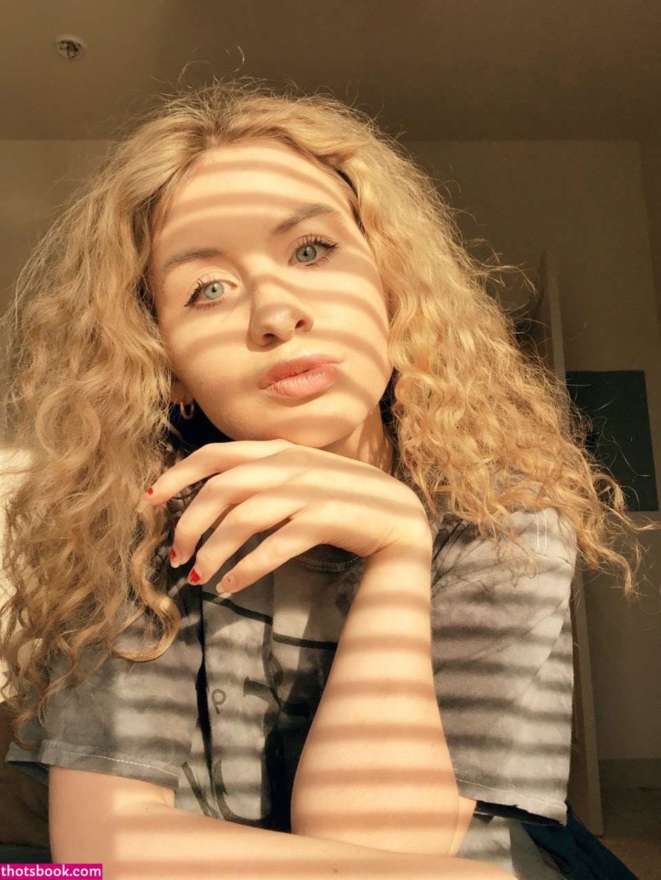 Blondesquats Photo #31