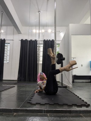 demonbloom Photo #18