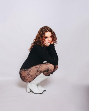 Hannah Alligood Photo #2