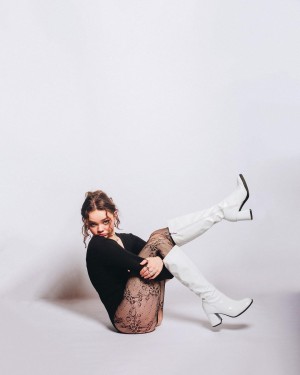 Hannah Alligood Photo #3