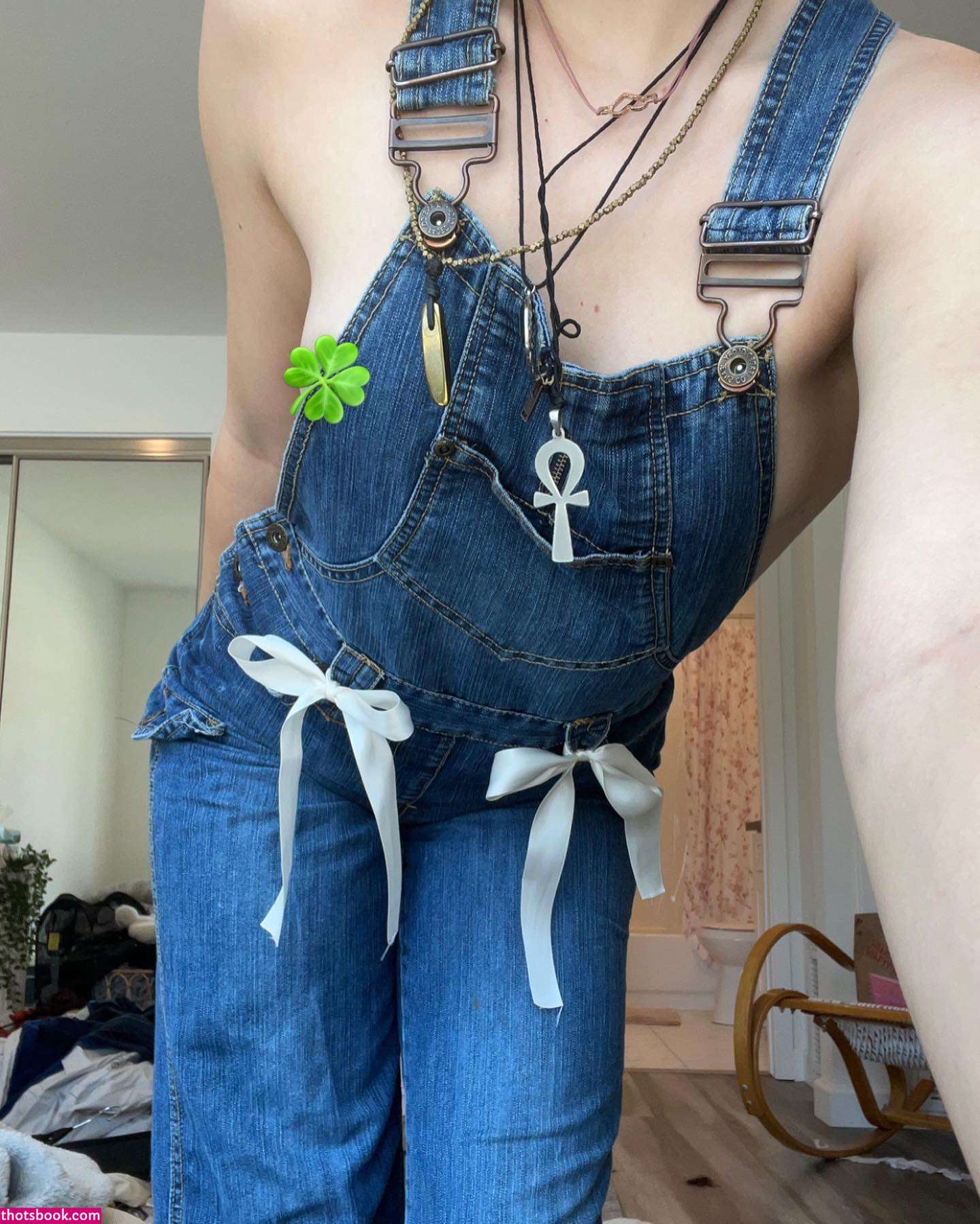 Hannah Alligood Photo #18