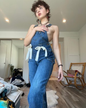 Hannah Alligood Photo #13